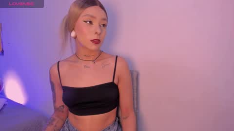 Snapshot of gemarodriguez_ chatting on 11-03-25, 04:14 Gemma online show from 11-03-25, 04:14