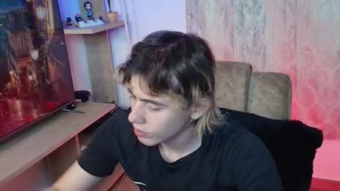 Snapshot of gemdominus chatting on 01-09-26, 09:05 Gem Dominus online show from 01-09-26, 09:05