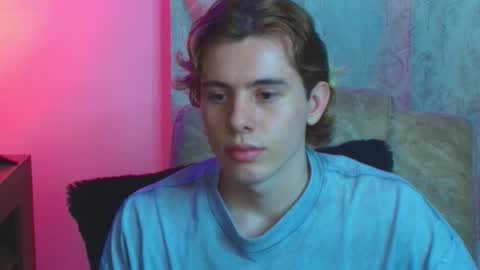 Snapshot of gemdominus chatting on 02-24-26, 11:25 Gem Dominus online show from 02-24-26, 11:25