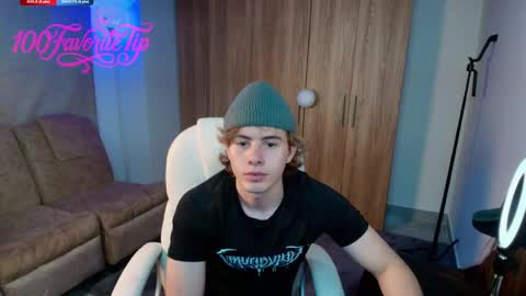 Snapshot of gemdominus chatting on 05-17-26, 11:45 Gem Dominus online show from 05-17-26, 11:45