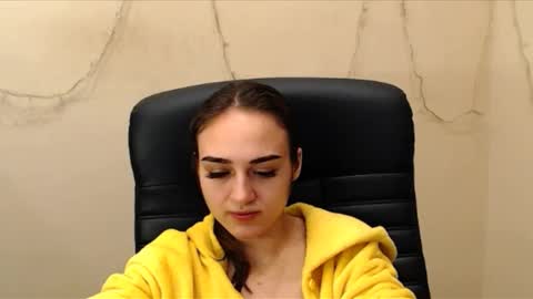 Gemma online show from 01-24-25, 06:35