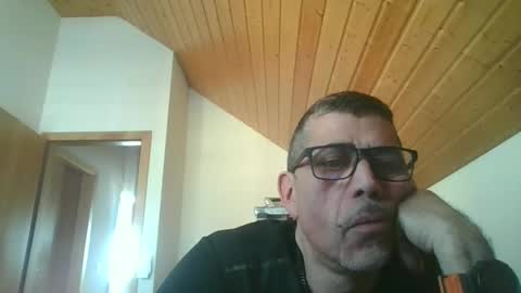 Snapshot of gen3841 chatting on 02-16-25, 01:05 Gen online show from 02-16-25, 01:05