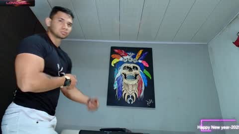 Snapshot of gendersonfit chatting on 02-04-25, 08:59 gendersonfit online show from 02-04-25, 08:59