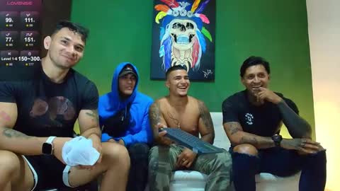 Snapshot of gendersonfit chatting on 11-11-25, 01:16 gendersonfit online show from 11-11-25, 01:16