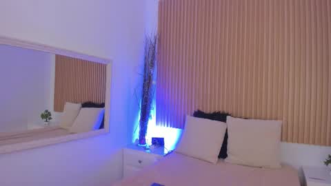     online show from 02-23-26, 12:24