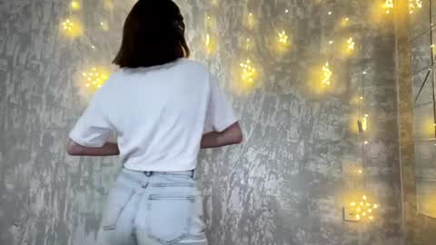 Riana online show from 04-11-26, 01:15