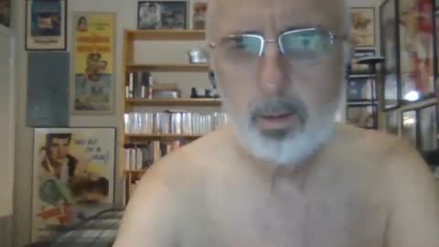 Snapshot of gentcallr chatting on 03-20-26, 08:46 Steve online show from 03-20-26, 08:46