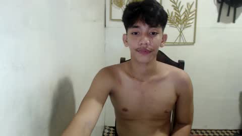 Snapshot of gentlemanlustx chatting on 10-02-25, 05:53 Rayl online show from 10-02-25, 05:53