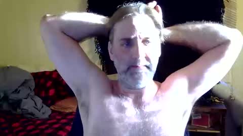 Snapshot of geoffbmn chatting on 10-11-25, 01:20 geoffbmn online show from 10-11-25, 01:20