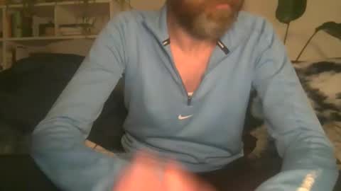 Snapshot of geon2xx chatting on 10-18-25, 03:42 Geon online show from 10-18-25, 03:42