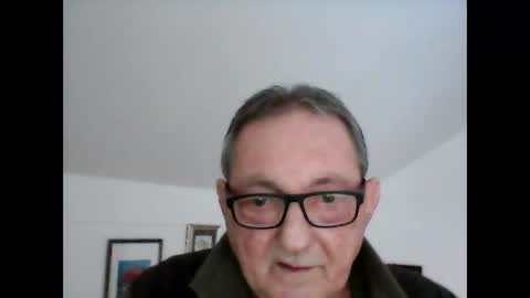 Snapshot of georg1412 chatting on 02-26-25, 01:19 georg1412 online show from 02-26-25, 01:19