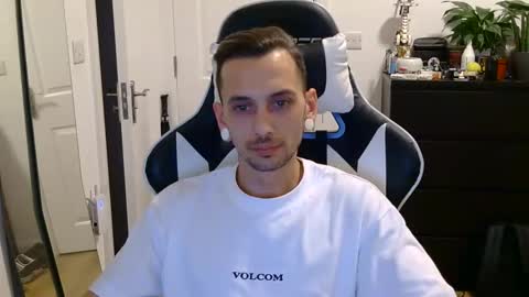 Snapshot of georgek0011 chatting on 10-03-25, 02:52 georgek0011 online show from 10-03-25, 02:52