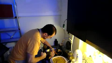 Snapshot of georgempt chatting on 01-09-25, 02:11 georgempt online show from 01-09-25, 02:11