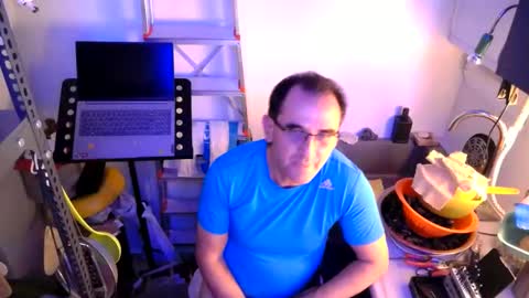 Snapshot of georgempt chatting on 01-11-25, 08:10 georgempt online show from 01-11-25, 08:10