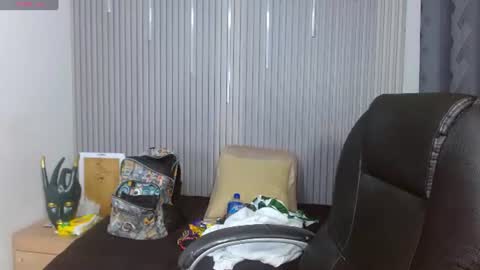 Snapshot of georgesmith_1 chatting on 07-20-26, 05:11 GEORGE online show from 07-20-26, 05:11