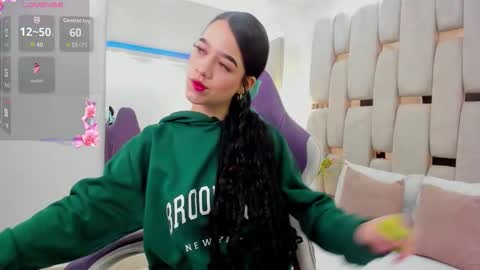 Georgina Kloss  online show from 02-12-26, 04:35