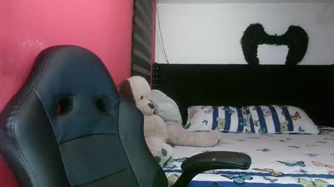 Snapshot of georginadoll1 chatting on 03-17-26, 01:21 Georgina online show from 03-17-26, 01:21