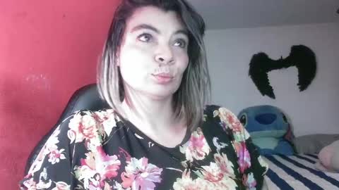 Snapshot of georginadoll1 chatting on 05-06-26, 02:19 Georgina online show from 05-06-26, 02:19