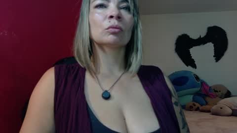 Snapshot of georginadoll1 chatting on 06-06-26, 10:14 Georgina online show from 06-06-26, 10:14
