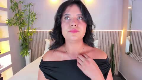 GeorginaReyes  online show from 09-25-25, 10:57