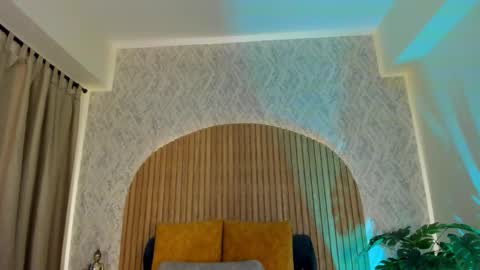 Kendal  online show from 02-16-26, 11:28