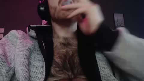 Snapshot of germanyhairyboy chatting on 12-19-24, 08:02 germanyhairyboy online show from 12-19-24, 08:02