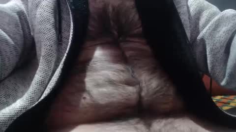 Snapshot of germanyhairyboy chatting on 12-28-24, 03:26 germanyhairyboy online show from 12-28-24, 03:26