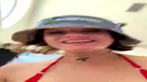 Snapshot of gertrudelemon chatting on 07-25-26, 09:34 gertrudelemon online show from 07-25-26, 09:34