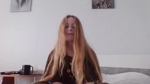 Snapshot of gertrudisturbe chatting on 04-05-26, 03:26 Kate online show from 04-05-26, 03:26