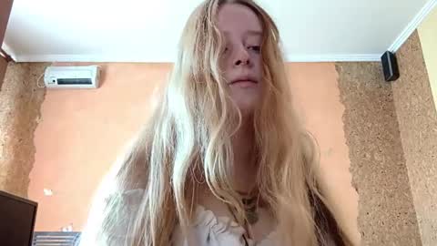 Kate online show from 05-19-26, 11:22
