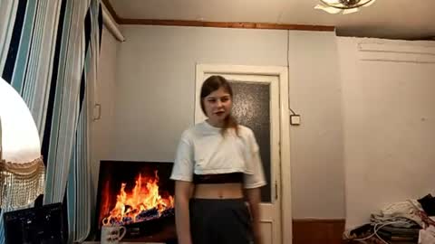 Alice online show from 06-10-26, 04:39