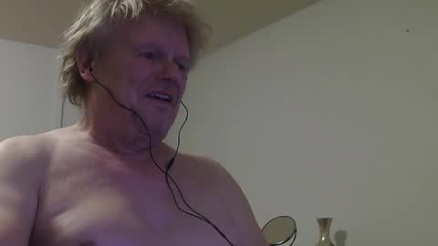 Snapshot of gethyn chatting on 01-07-25, 01:59 Gethyn online show from 01-07-25, 01:59