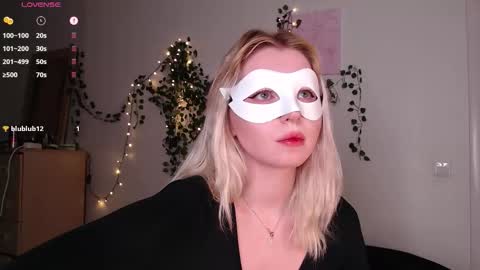 Snapshot of ggreenlightsss chatting on 03-15-26, 08:48 kristina and jesse online show from 03-15-26, 08:48