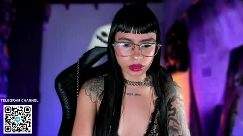 Snapshot of ghostlydolll chatting on 05-29-26, 06:28 Sara online show from 05-29-26, 06:28