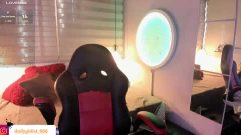 Allison  online show from 04-25-26, 09:01