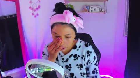 giaaaa   online show from 02-07-26, 11:08