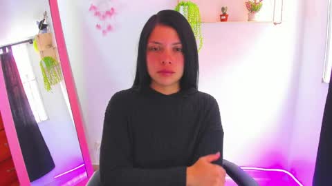 giaaaa   online show from 05-05-26, 06:49