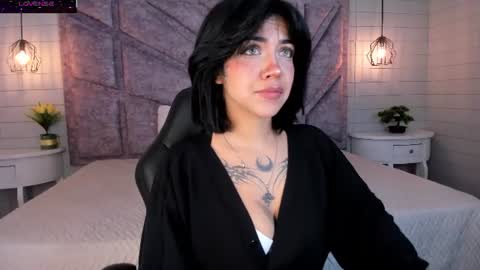 Gia online show from 06-19-26, 02:10
