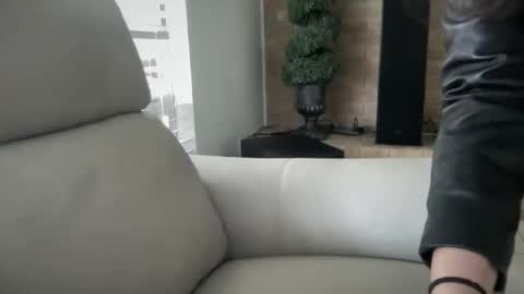 The Queen of Squirt online show from 12-26-24, 09:26