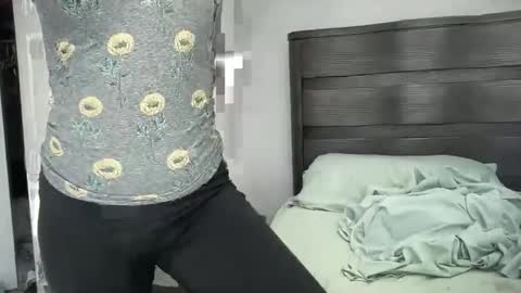 The Queen of Squirt online show from 02-25-25, 09:46