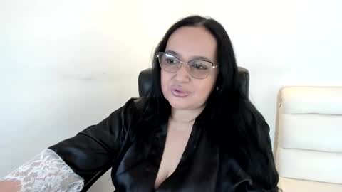 nahomi online show from 01-13-25, 03:34