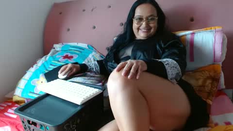 nahomi online show from 02-14-25, 03:58