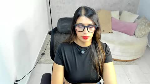 Snapshot of gia_watsonn chatting on 05-23-26, 06:34 Gia online show from 05-23-26, 06:34