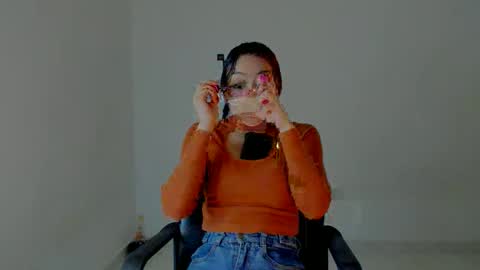 GIA WHITE Independet  online show from 03-18-26, 03:37