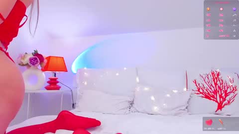 Snapshot of giacale chatting on 02-13-25, 01:48 Gia online show from 02-13-25, 01:48