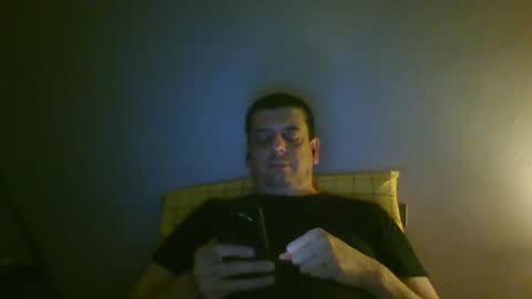 Snapshot of giaco1982 chatting on 10-24-25, 04:42 samuel online show from 10-24-25, 04:42