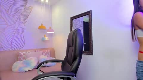 Gia  online show from 03-09-25, 05:49