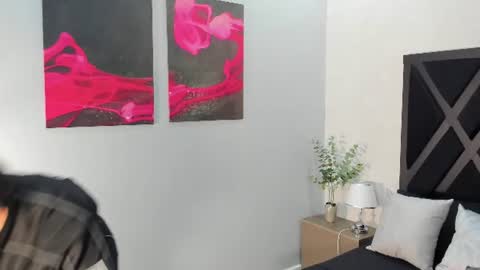 Snapshot of gian_rossii chatting on 06-20-26, 11:13 GIAN online show from 06-20-26, 11:13