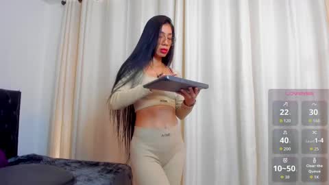 Giana online show from 04-30-26, 05:08