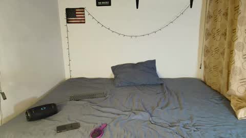 Snapshot of gianluca_de_rosa chatting on 01-10-25, 01:42 gianluca_de_rosa online show from 01-10-25, 01:42